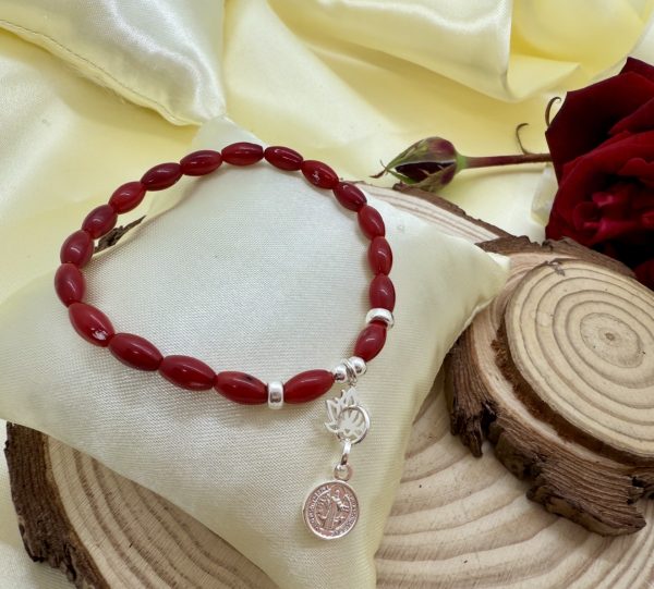 PN 0019 - Foto1 Pulsera Coral con Plata Flor de Loto y San Benito