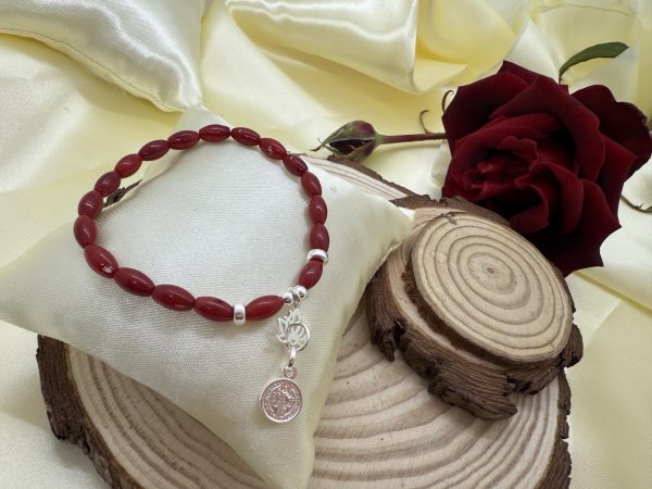 PN 0019 - Foto4 Pulsera Coral con Plata Flor de Loto y San Benito