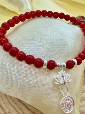 Pulsera Jade Rojo 6mm con Plata Flor de Loto y San Benito