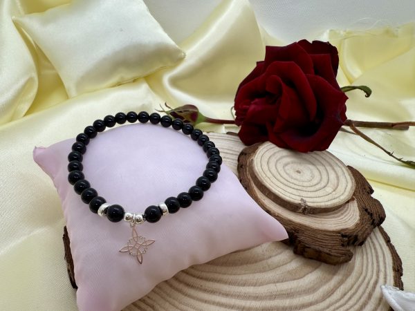 PN 0025 - Foto2 Pulsera Onix 6 mm con Plata y Nudo de Bruja