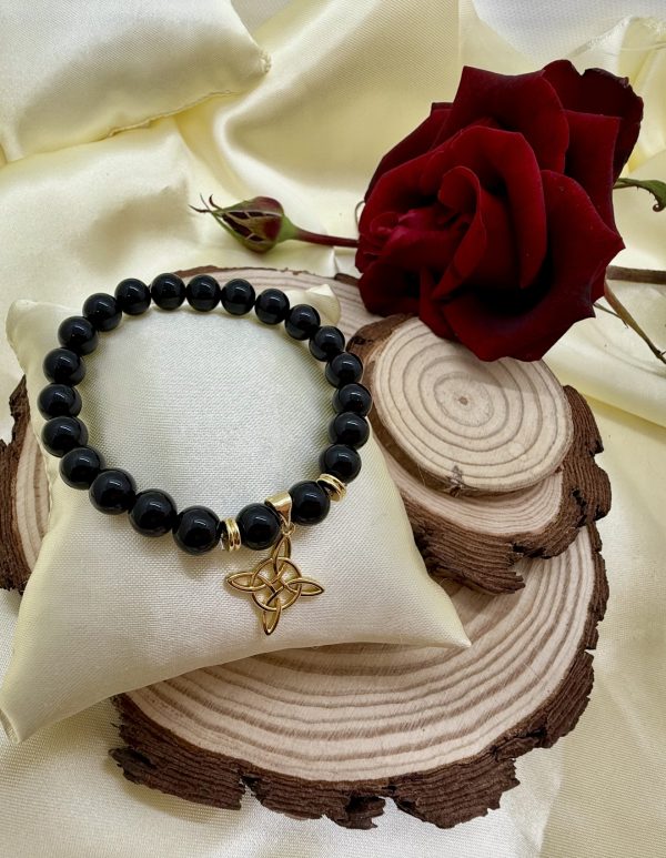 PN 0026 - Foto 4 Pulsera Onix 8 mm con Baño Oro Nudo de Bruja