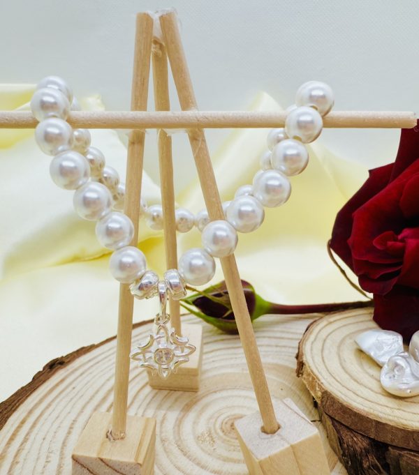 PN 0037 - Foto 5 Pulsera de Perlas de Nacar 6mm con Plata Nudo de Bruja