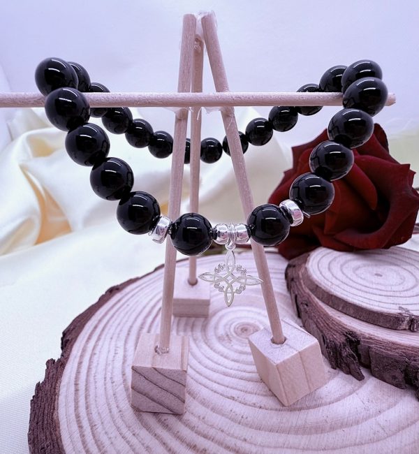 PN 0039 - Foto5 Pulsera Ónix 8 mm con Plata y Nudo de Bruja